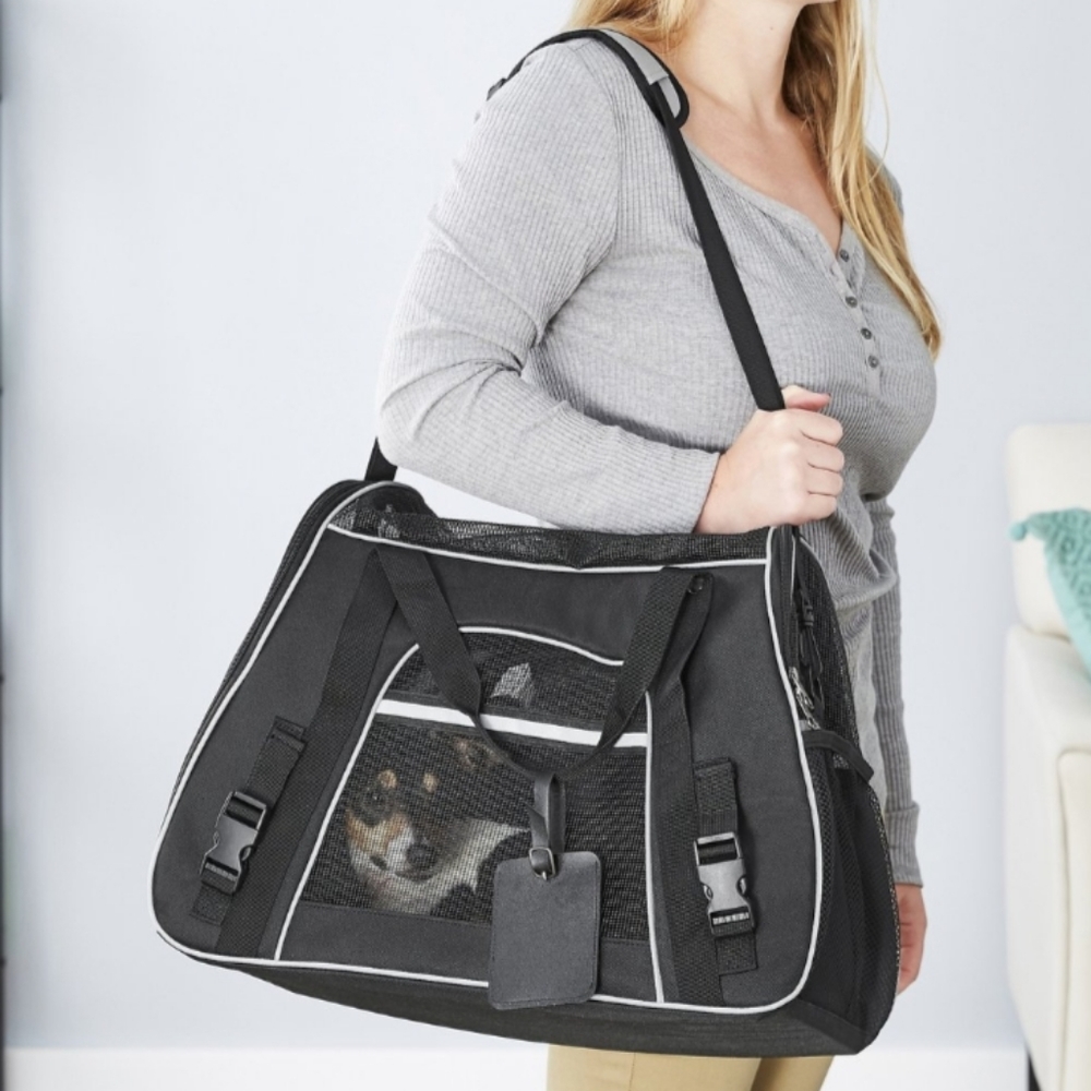 NWT dog carrier, cat carrier Airline Compliant, size M-L
